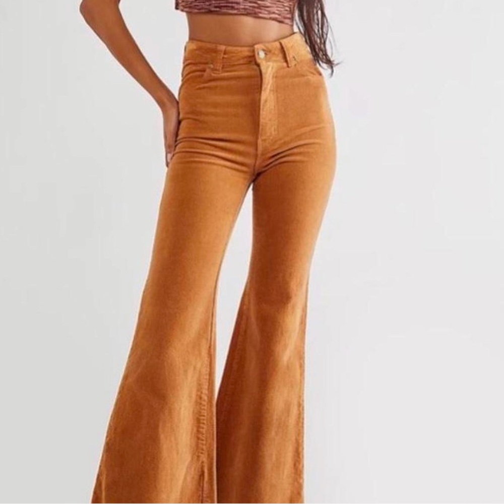 ROLLA’S EASTCOAST CROP FLARE HIGH RISE TAN CORDUROY PANTS SIZE 28 - Picture 2 of 16